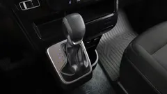 2022 Hyundai Staria Cargo 5-Seater — фото 9