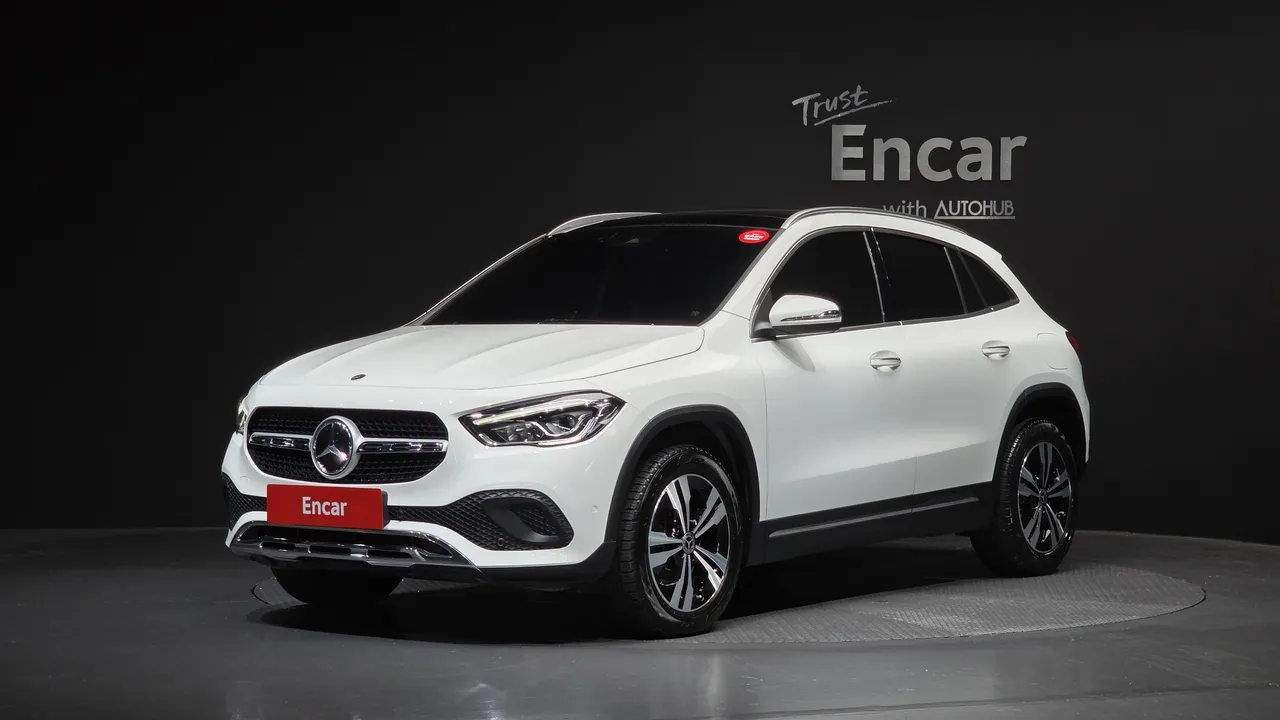 2021 Mercedes-Benz GLA-Class GLA220