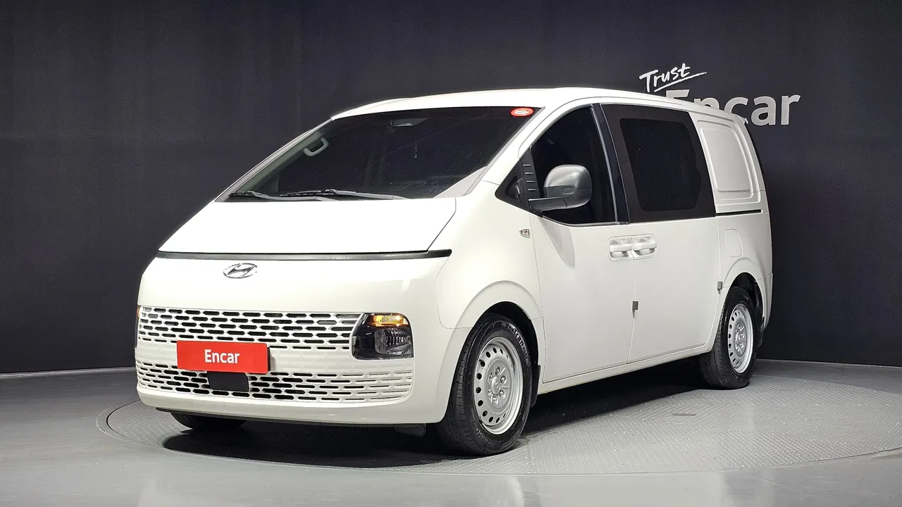 2022 Hyundai Staria Cargo 5-Seater