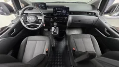 2022 Hyundai Staria Cargo 5-Seater — фото 7
