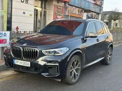 2023 BMW X5 xDrive 40i M Sport — фото 13