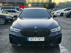 2022 BMW 5-Series 530i M Sport Package — фото 3