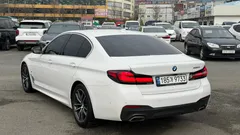 2023 BMW 5-Series 520i M Sport — фото 2