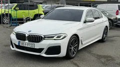 2023 BMW 5-Series 520i M Sport — фото 13