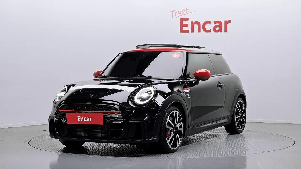 2023 Mini Cooper JCW Pat Moss Edition