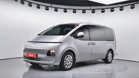 2023 Hyundai Staria Tourer 11-Seater