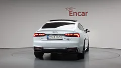 2021 Audi A5 40 TFSI Quattro Premium Sportback, белый — фото 4