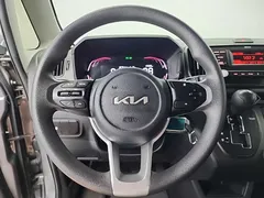 2023 Kia Ray Van — фото 9