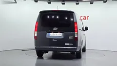 2023 Hyundai Staria Cargo 5-Seater — фото 4