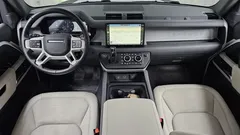 2023 Land Rover Defender 110 D300 HSE — фото 7
