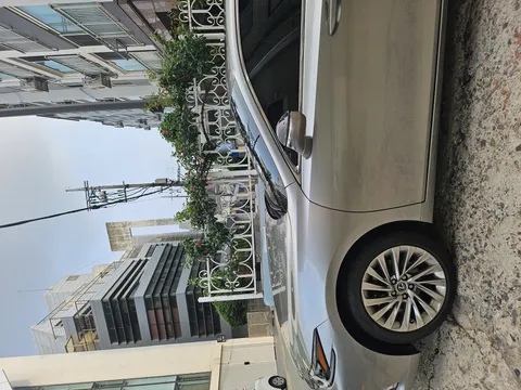 2022 Lexus ES Executive