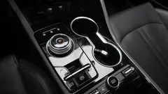 2022 Kia K5 2.0, белый — фото 9