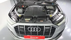 2021 Audi Q7 45 TDI Quattro Premium, серо-серебристый — фото 6