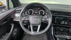 2021 Audi Q7 45 TDI Quattro Premium, серо-серебристый — фото 13