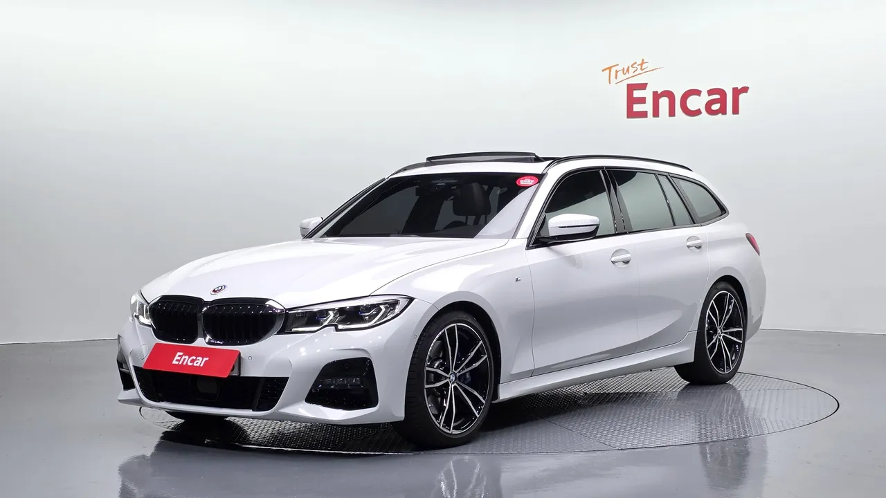 2022 BMW 3-Series 320i Touring M Sports