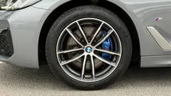 2023 BMW 5-Series 523d M Sport — фото 5