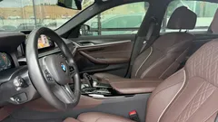 2023 BMW 5-Series 523d M Sport — фото 16