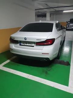 2023 BMW 5-Series 530i xDrive Luxury — фото 2
