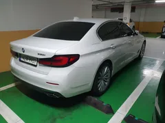2023 BMW 5-Series 530i xDrive Luxury — фото 5