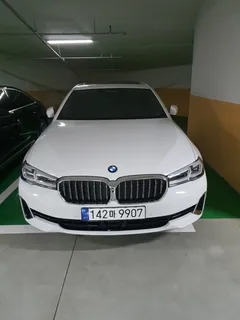 2023 BMW 5-Series 530i xDrive Luxury — фото 14