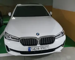 2023 BMW 5-Series 530i xDrive Luxury — фото 18