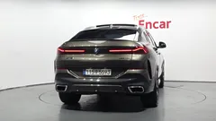 2022 BMW X6 xDrive40i M Sport — фото 4
