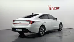 2022 Hyundai Sonata 2.0 — фото 2