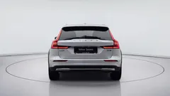 2023 Volvo V60 B5 Ultimate AWD, белый — фото 5