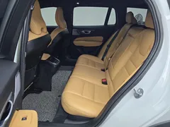 2023 Volvo V60 B5 Ultimate AWD, белый — фото 9