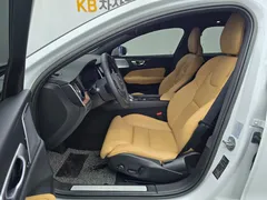 2023 Volvo V60 B5 Ultimate AWD, белый — фото 14