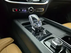 2023 Volvo V60 B5 Ultimate AWD, белый — фото 15
