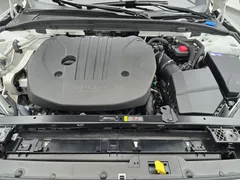 2023 Volvo V60 B5 Ultimate AWD, белый — фото 20