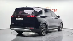 2023 Kia Carnival Diesel 9-Seater Prestige — фото 2