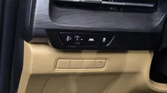 2023 Kia Carnival Diesel 9-Seater Prestige — фото 17