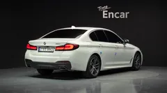 2022 BMW 5-Series 520i M Sport — фото 2