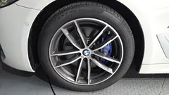 2022 BMW 5-Series 520i M Sport — фото 5