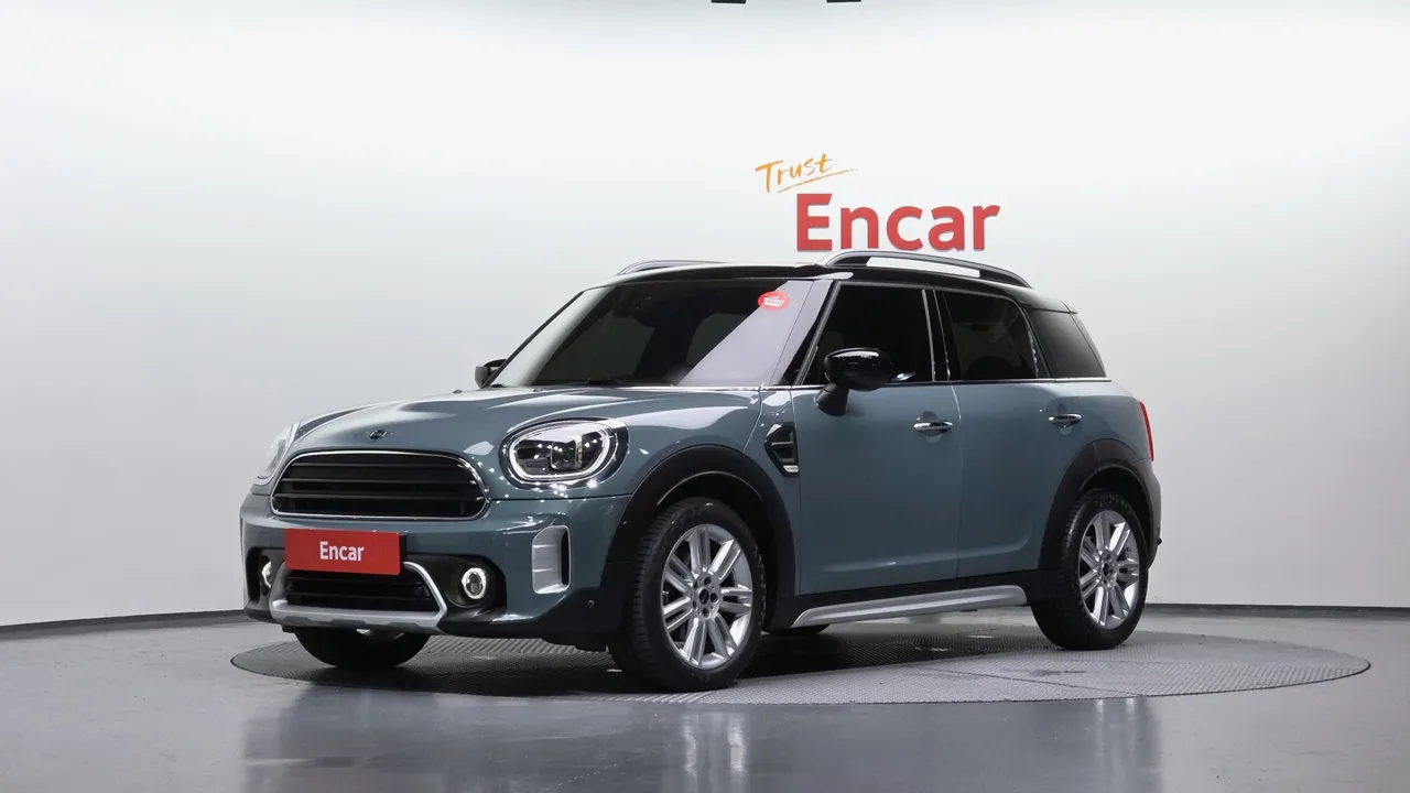 2023 Mini Countryman Classic Plus Launch Pack