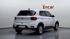 2022 Hyundai Venue 1.6 Modern Plus, белый — фото 2