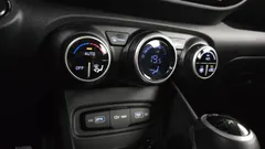 2022 Hyundai Venue 1.6 Modern Plus, белый — фото 18