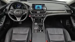 2022 Honda Accord 2.0 Hybrid Touring, белый — фото 7