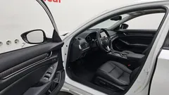 2022 Honda Accord 2.0 Hybrid Touring, белый — фото 10
