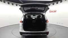 2023 Kia Carnival Diesel 9-Seater Prestige — фото 20