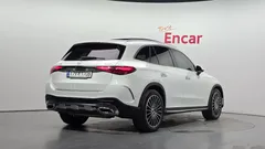 2024 Mercedes-Benz GLC-Class GLC300 4MATIC AMG Line — фото 2