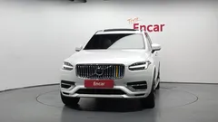 2022 Volvo XC90 T8 Ultimate Bright Hybrid — фото 3