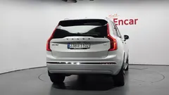 2022 Volvo XC90 T8 Ultimate Bright Hybrid — фото 4
