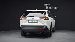 2022 Toyota RAV4 2.5 2WD Hybrid, белый — фото 4