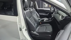 2022 Toyota RAV4 2.5 2WD Hybrid, белый — фото 12