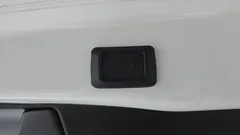 2022 Toyota RAV4 2.5 2WD Hybrid, белый — фото 20