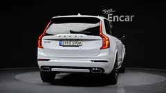 2021 Volvo XC90 T8 R-Design Hybrid, белый — фото 4