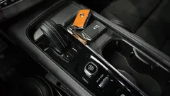 2021 Volvo XC90 T8 R-Design Hybrid, белый — фото 9